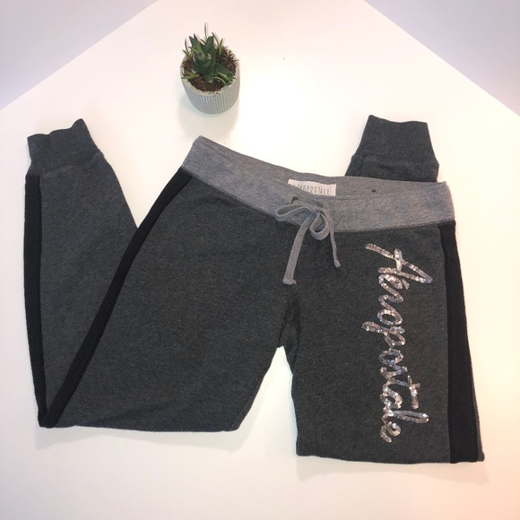 Aeropostale grey joggers, small - Picture 1 of 6